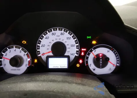 2013 Honda Pilot Touring z USA, uszkodzony, nr VIN 5FNYF3H97DB023921